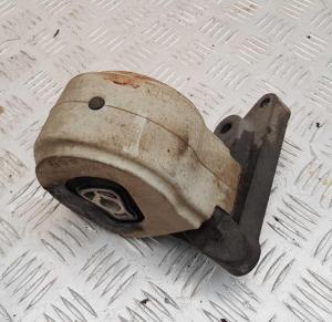 Опора АКПП задняя Cadillac SRX 2009-2016 13228306