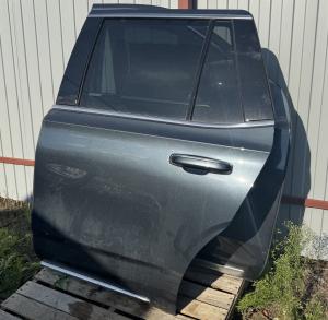 Дверь задняя левая Cadillac Escalade 2021-н.в. 86791897