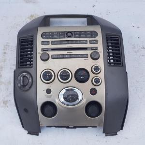 Панель климата Infiniti QX56 2004-2010 27500ZC11B