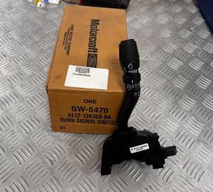 Переключатель подрулевой Ford Expedition / Lincoln Navigator 1998 XL1T 13K359 BA ; XL1Z 13K359 BA Переключатель подрулевой Ford Expedition / Lincoln Navigator 1998 XL1T 13K359 BA ; XL1Z 13K359 BA