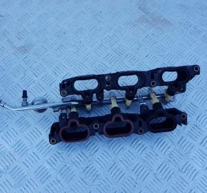 Впускной коллектор нижняя часть с топливной рампой Ford Escape 2000-2007 YF1Z 9424 BA; YL8Z 9F792 GA; YL8E 9F792 GB; YL8Z 9F593 CB Впускной коллектор нижняя часть с топливной рампой Ford Escape 2000-2007 YF1Z 9424 BA; YL8Z 9F792 GA; YL8E 9F792 GB; YL8Z 9F593 CB