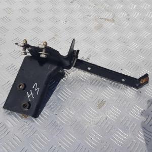 Кронштейн переднего бампера правый Hummer H3 2005-2010 15264940; 15195215; 15195209; 15264947