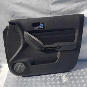 Обшивка двери передней правой Hummer H3 2005-2010 15818390 Обшивка двери передней правой Hummer H3 2005-2010 15818390