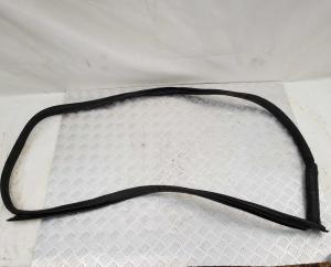 Уплотнитель двери правой Chevrolet Camaro 2010-2015 22950428; 22840493; 92245222; 92241902; 92225441; 92241900; 92243149; 22745403 Уплотнитель двери правой Chevrolet Camaro 2010-2015 22950428; 22840493; 92245222; 92241902; 92225441; 92241900; 92243149; 22745403