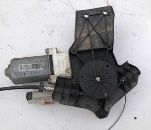 Мотор заднего раздвижного стекла  Dodge Ram 1500 / 2500 / 3500 / 4500 2014-2015 68157026AD ; 512095AB ; 59464AA