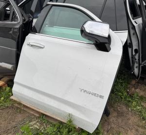 Дверь пассажирская Chevrolet Tahoe 2021-н,в 84868260