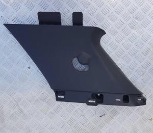 Обшивка стойки багажника верхняя правая Ford Explorer 5 BB5Z 7831004 AB; BB53 7831332