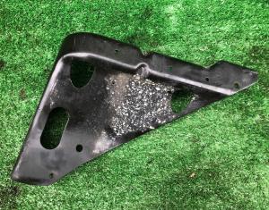 Кронштейн воздушного фильтра правый Cadillac Escalade / Tahoe 2015-2020 23465877 ; 22829066 ; 23437389 ; 23396501