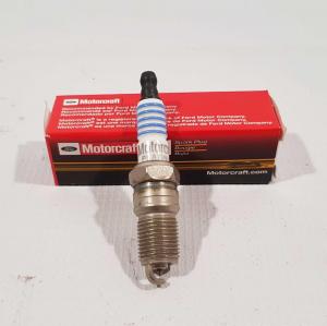 Свеча зажигания на ДВС 4.0L EFI SOHC Ford Explorer 1997-2005 Motorcraft SP 500; AGSF22FM; AGSF22FMF6; AGSF22PP Свеча зажигания на ДВС 4.0L EFI SOHC Ford Explorer 1997-2005 Motorcraft SP 500; AGSF22FM; AGSF22FMF6; AGSF22PP