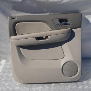 Обшивка двери задней левой Chevrolet Suburban 2006-2014 20895875; 25780063; 15874363; 15919770 Обшивка двери задней левой Chevrolet Suburban 2006-2014 20895875; 25780063; 15874363; 15919770