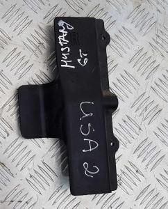 Дефлектор радиатора правый Ford Mustang 2004-2010 6R33 8102 AA; 5R3Z8310AA