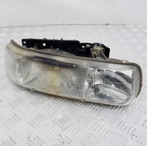 Фара передняя правая Chevrolet Tahoe 1999-2006 16526134; 16524850; 16524404; 16525100 Фара передняя правая Chevrolet Tahoe 1999-2006 16526134; 16524850; 16524404; 16525100