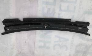 Жабо Chevrolet Tahoe 2015-2020 22799544 ; 23454604