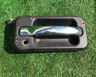 Ручка наружняя пассажирской двери Hummer H2 2003-2005 15771336 ; 15104793 ; 19356473