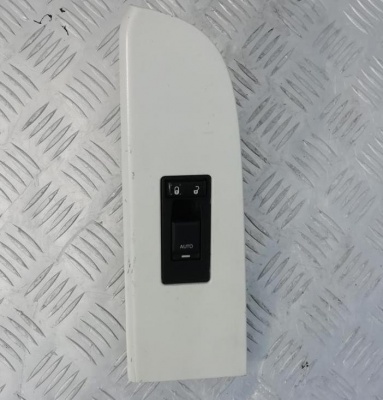 Блок управления стеклоподъемником передний правый Jeep Grand Cherokee (WK2) 2005-2009; 04602786AA