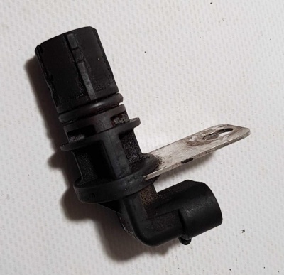 Датчик положения коленвала General Motors 12560228