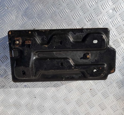 Площадка под АКБ с кронштейном Cadillac SRX 2009-2016 20902950; 20765834