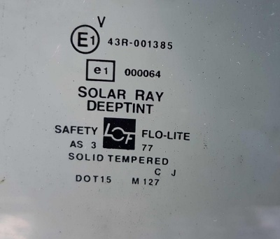 Стекло двери задней левой Chevrolet Tahoe 2006-2014 15175401; 15175399