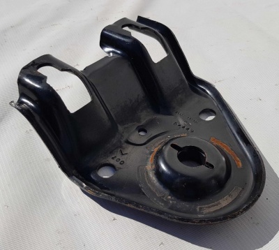 Кронштейн подрамника левый Ford Explorer 5 BB5Z 5G221 B; BB53 5362