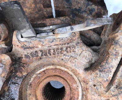 Поворотный кулак задний левый Lincoln Navigator / Expedition 2007-2008 8L1Z 5A969 A ; 8L14 5A969 AB/AA ; 7L14 5A969 AC/AD/AE