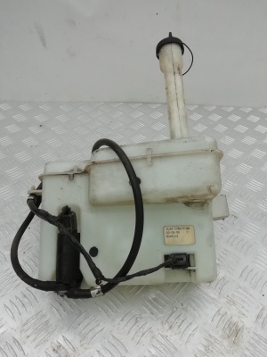 Бачок стеклоомывателя Ford Explorer 2001-2011 3L2Z 17618 BA; 1L2U 17B613 AE