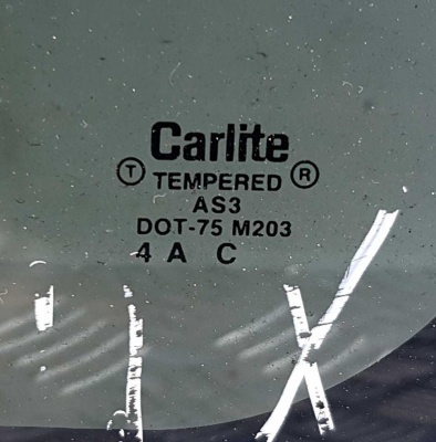 Стекло задней форточки правое Ford Expedition 2003-2006 2L1Z 7829700; 2L14 7829600; 6L1Z 7829700