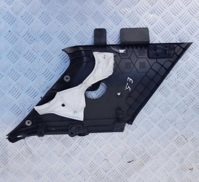 Обшивка стойки багажника верхняя правая Ford Explorer 5 BB5Z 7831004 AB; BB53 7831332