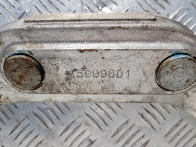 Кронштейн редуктора переднего Chevrolet Tahoe 1999-2006 15999801