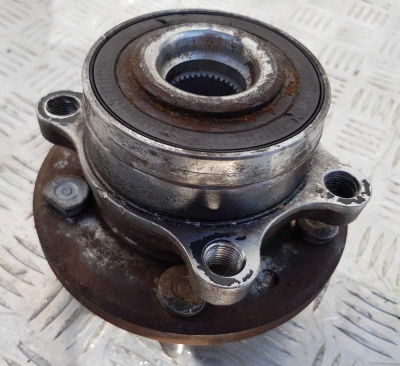 Ступица Ford Explorer 5 2011-2015 BB53 2C300; BB5Z 1104 A