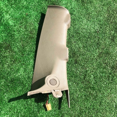 Накладка стойки пассажирская Hummer H2 2003-2004 19121398 ; 15138226 ; 10358732 ; 15065411 ; 15182362 ; 15187200 ; 15102560 ; 15058536