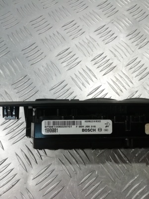 Блок управления стекдоподъемниками Chevrolet Tahoe 2006-2014 15906881; 20835553