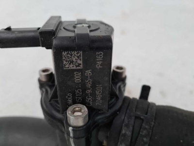 Патрубок интеркулера правый верхний с клапаном By-pass Ford Mustang 2015-2020 CJ5Z 9U465 A; FR3Z 6C646 A/C; FR3C 6C646; CJ5G 9U465 BA