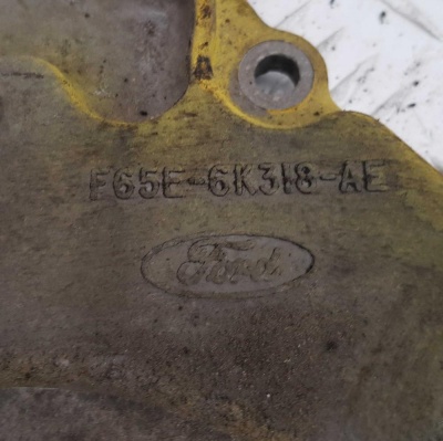 Крышка коленвала задняя (4.6L;5.4L) Ford Expedition/F150/Lincoln Aviator 1997-2007 6L3Z 6K301 AA; F6AZ 6K301 AE; F65Z 6K301 AE; F65E 6K318 AE