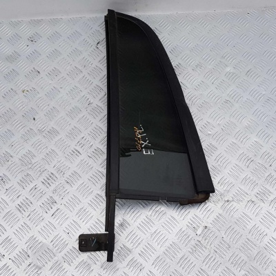 Стекло/Форточка двери задней левой с уплотнителем Ford Expedition 2003-2015 5L14 7825829; 2L1Z 7825381