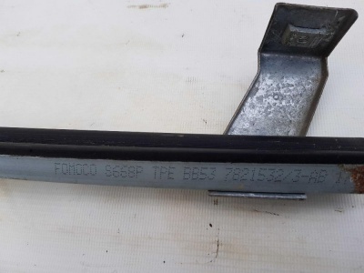 Направляющая стекла двери задней левой фронтальная Ford Explorer 5 BB5Z 78222A01; BB53 7821532