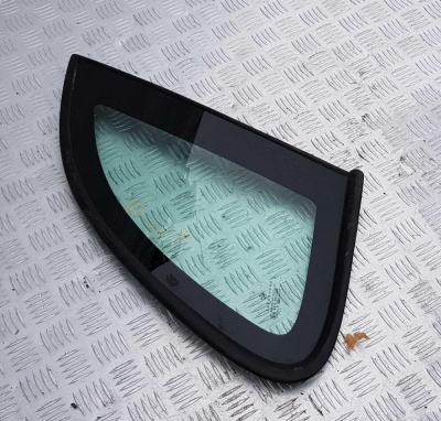 Стекло задней форточки правое Chrysler PT Cruiser 2000-2010 5257960AD/AE/AF/AG; 4724702AD/AE/AF