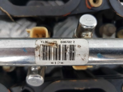 Впускной коллектор нижняя часть с топливной рампой Ford Escape 2000-2007 YF1Z 9424 BA; YL8Z 9F792 GA; YL8E 9F792 GB; YL8Z 9F593 CB