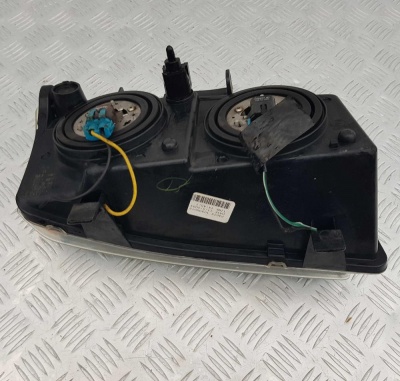 Фара передняя левая нижняя Chevrolet Avalanche 1999-2006 10396913; 10366037; 15207137; 15183878; 15766527; 15207079