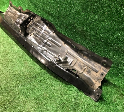 Панель под жабо Chevrolet Tahoe / Escalade 2021-н.в. 84771975