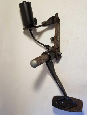 Педаль тормоза регулируемая Ford Explorer 4 4L24 9F856; 7L2Z 2C434 B