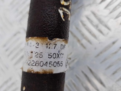 Полуось передняя правая Ford Escape 2000-2007 YL84 3A427 DF; YL8Z 3A428 DA