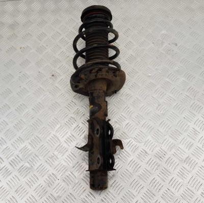 Амортизационная стойка передняя левая Chevrolet Camaro 2013-2015 22922602; 92245257; 92195450