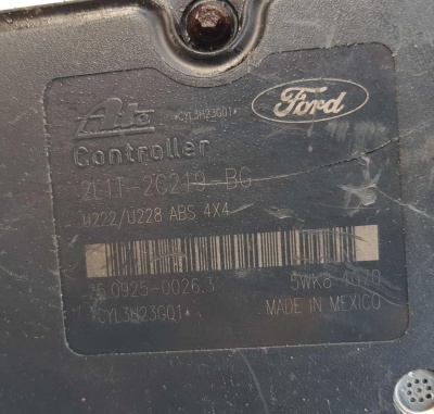Блок ABS Ford Expedition 2003-2004 2L1Z 2B373 BB; 4L1Z 2B373 BA; 2L1T 2C219 BG; 2L1Z 2C215 AA; 4L1Z 2C215 AC
