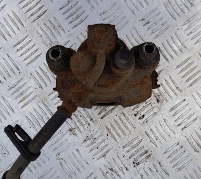 Суппорт задний правый Ford Explorer 4 2006-2010 6L2Z 2552 A