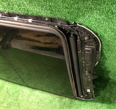 Люк Chevrolet Suburban / Escalade 2021-н.в. 84854203 ; 84636410 ; 84751119 ; 84947927 ; 84810473 ; 84908474 ; 84810475 ; 84686584 ; 84854219 ; 84871907 ; 84686583