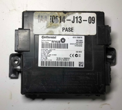 Блок управления дверьми Jeep Grand Cherokee WK2 P68217463AB