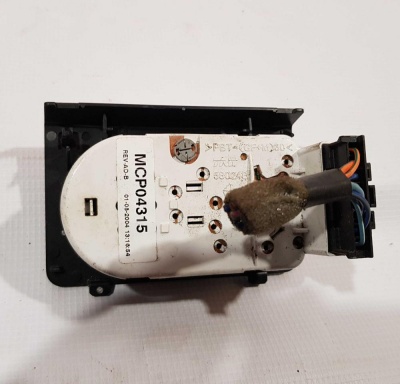 Блок управления климат-контролем задним Dodge Durango 2004-2009 5127844AA; MCP04315