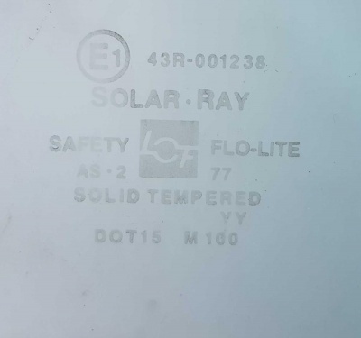 Стекло двери передней правой Chevrolet Tahoe 1999-2006 15891715; 15181039; 15758048; 15705520