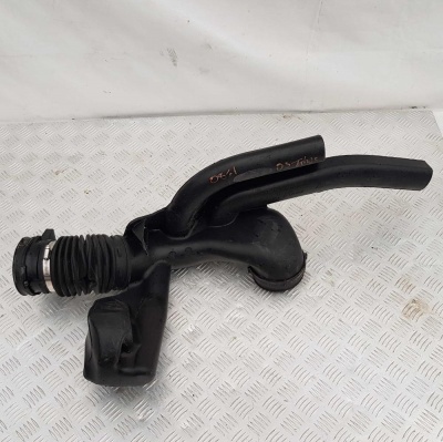 Патрубок воздушного фильтра Chevrolet Tahoe 1999-2006 15060999; 25335370