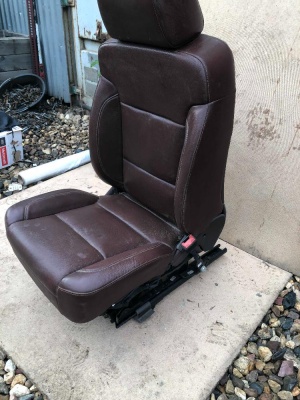 Сиденье второго ряда правое Chevrolet Tahoe 2015-2020 45646486